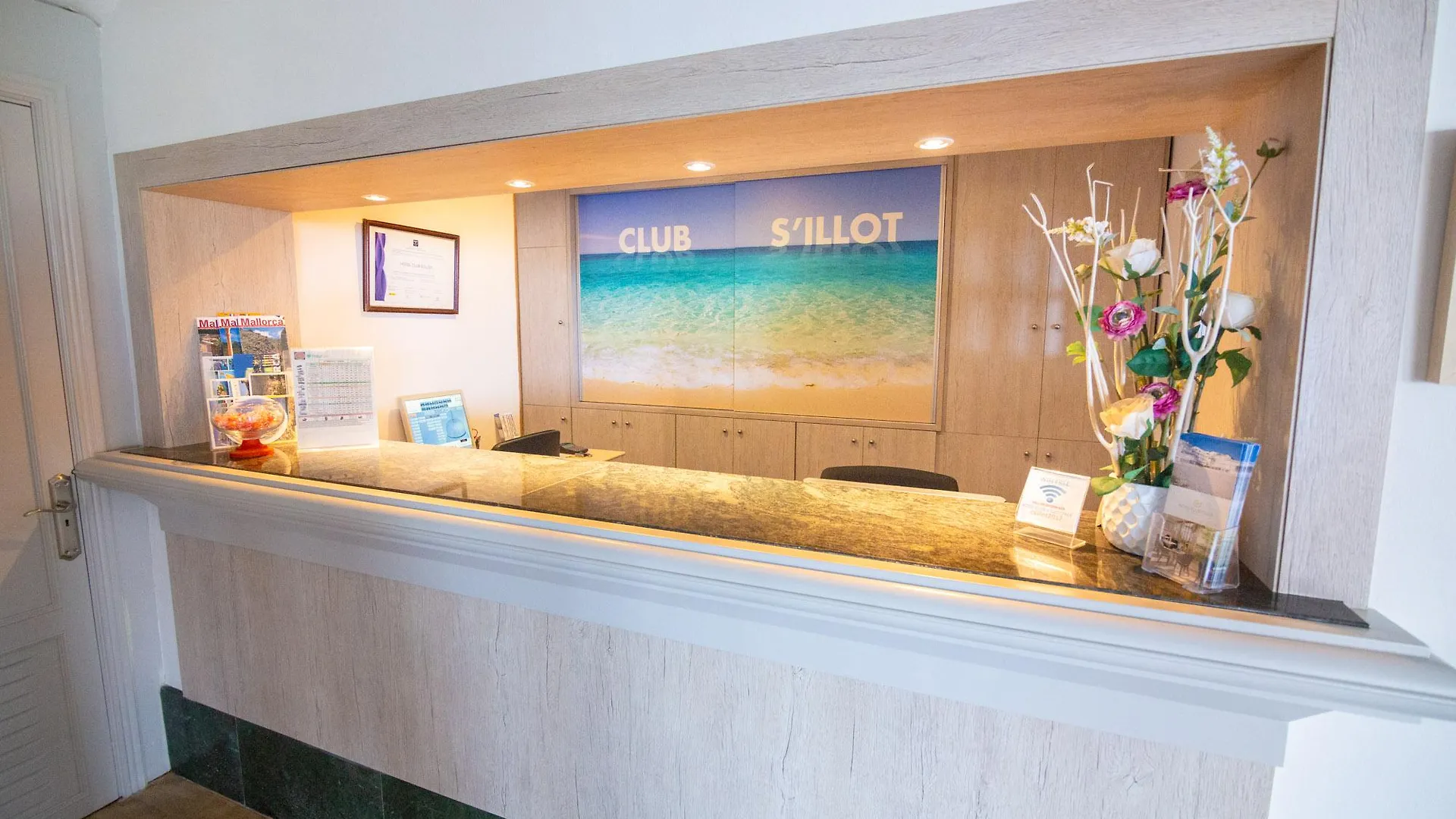 ***  Hotel Club S'Illot Ισπανία