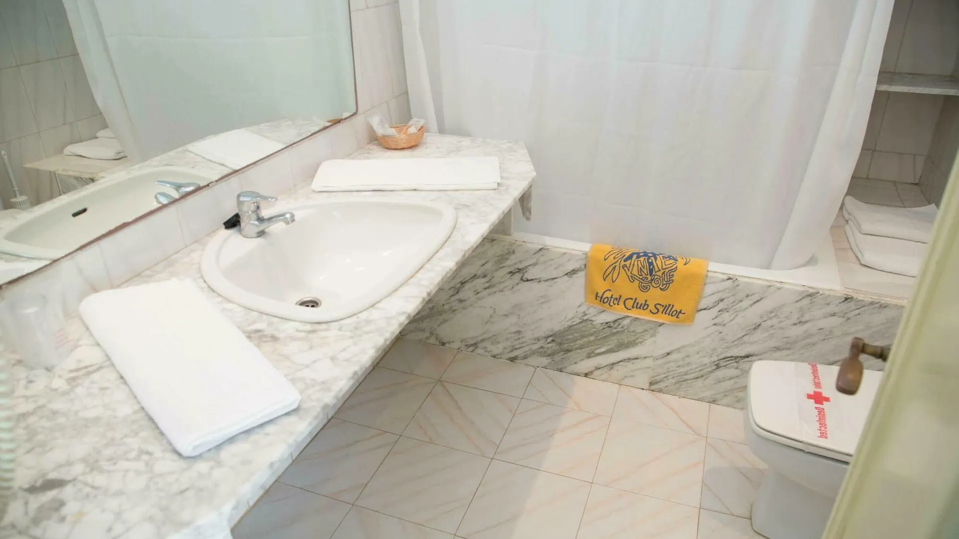 ***  Hotel Club S'Illot Ισπανία